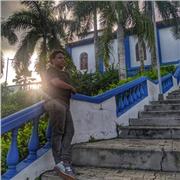 Profesor de Artística imparte clases para niños de todas las edades